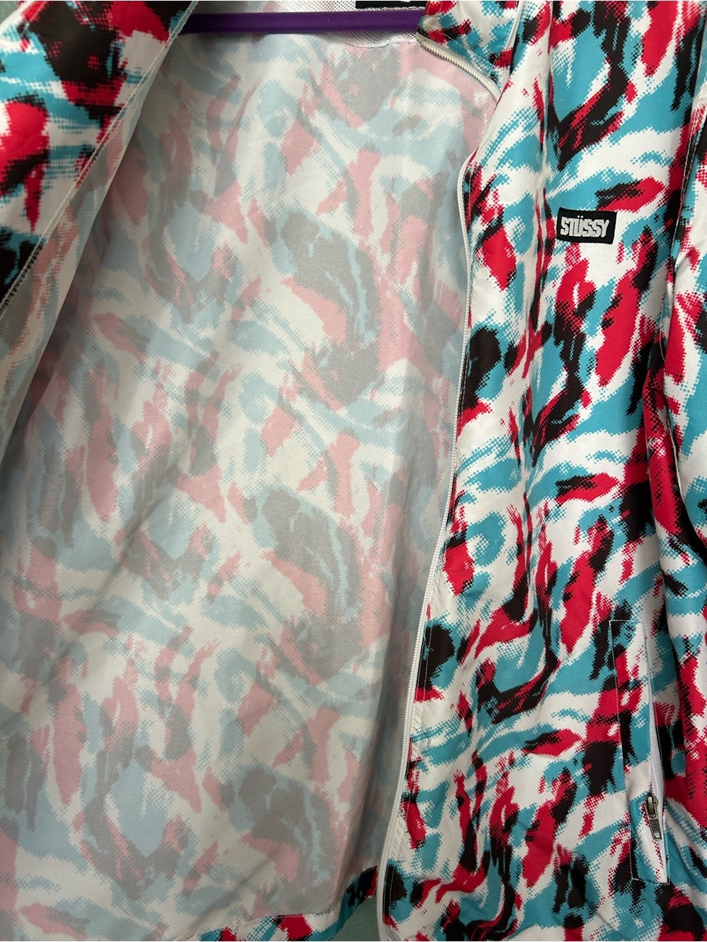 Stussy windbreaker features a vibrant "3D Camo" pattern custom added color - Picture 3 of 5